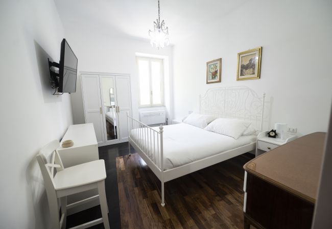 Apartment in Roma - Testaccio Luminous and Large Apartment Apartment in Roma - Testaccio Luminous and Large Apartment