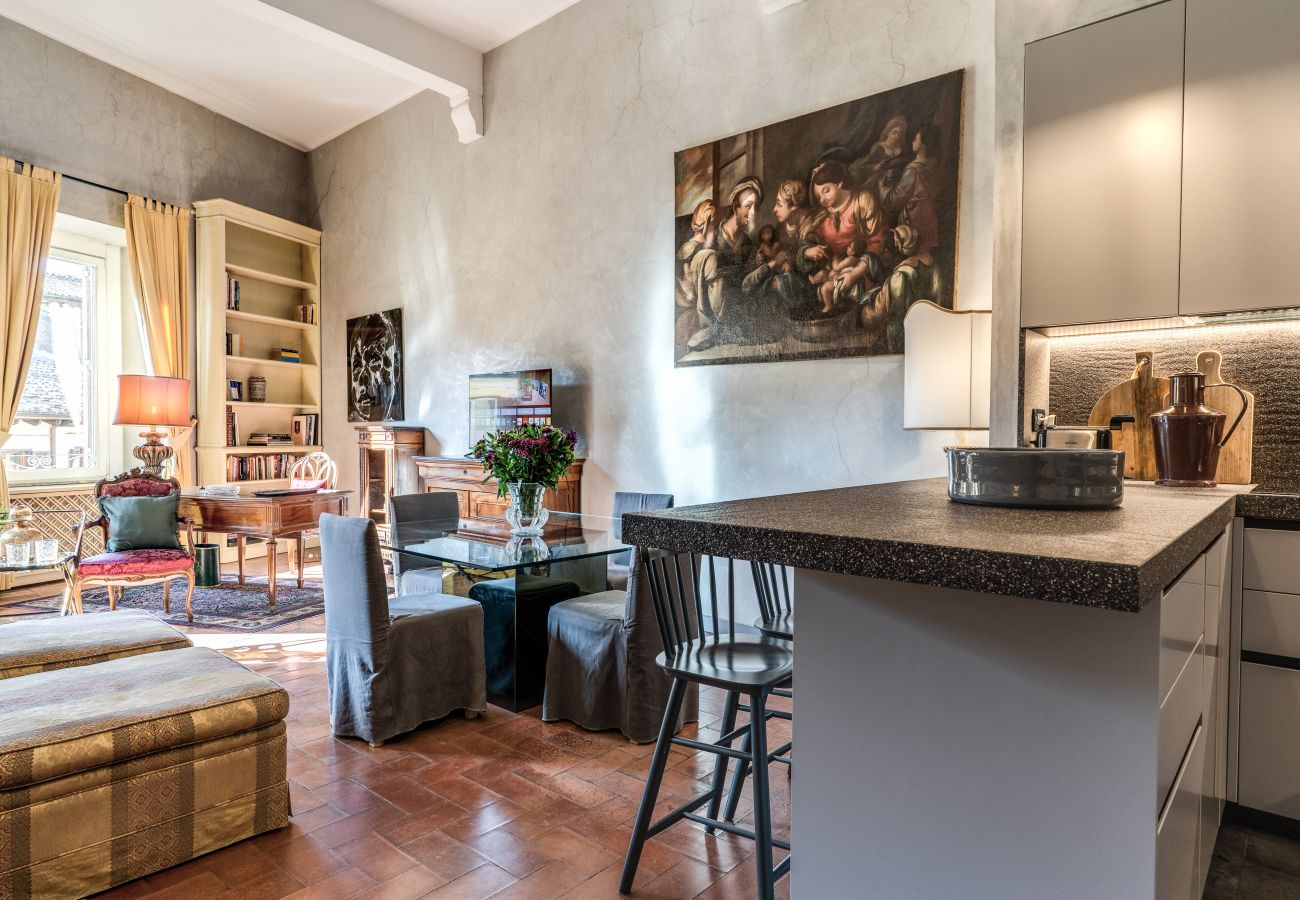 Apartment in Rome - Stylish 2 Bdr Apt with Balcony by Pantheon & Forum