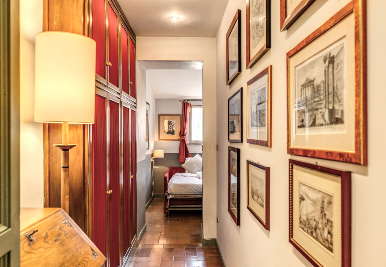 Apartment in Rome - Stylish 2 Bdr Apt with Balcony by Pantheon & Forum
