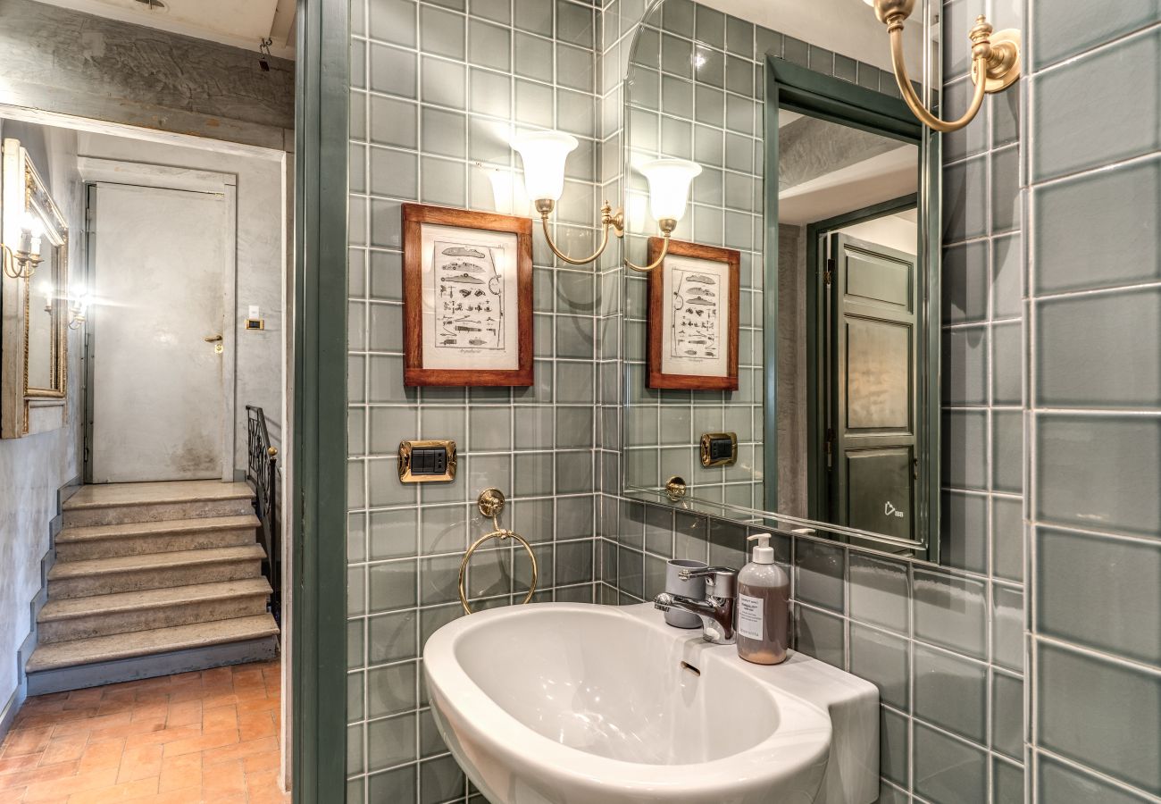 Apartment in Rome - Stylish 2 Bdr Apt with Balcony by Pantheon & Forum