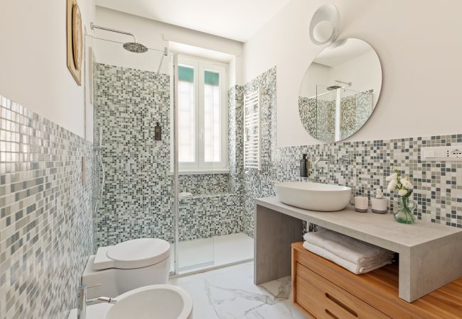 Apartment in Roma - Bright and Spacious 5BR Apartment in Pariol Apartment in Roma - Bright and Spacious 5BR Apartment in Pariol