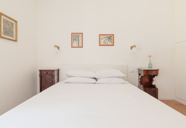 Apartment in Roma - Bright and Spacious 5BR Apartment in Pariol Apartment in Roma - Bright and Spacious 5BR Apartment in Pariol