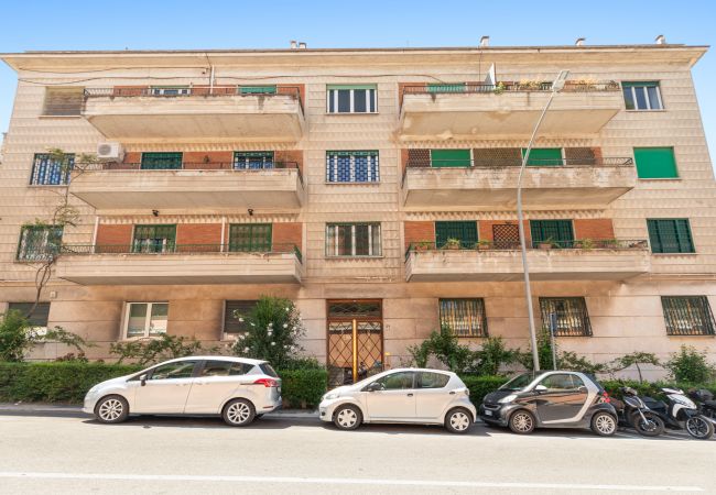 Apartment in Roma - Bright and Spacious 5BR Apartment in Pariol Apartment in Roma - Bright and Spacious 5BR Apartment in Pariol