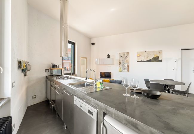 Apartment in Roma - Fantastic Penthouse over the Roman Sky Apartment in Roma - Fantastic Penthouse over the Roman Sky