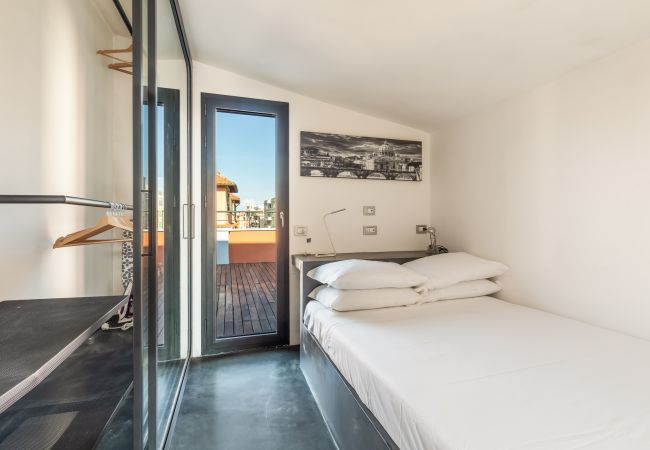 Apartment in Roma - Fantastic Penthouse over the Roman Sky Apartment in Roma - Fantastic Penthouse over the Roman Sky