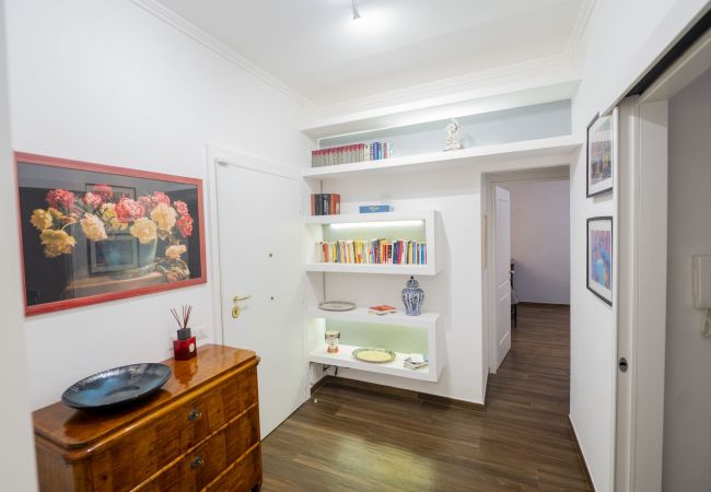 Apartment in Roma - Lovely Design Apartment with Balcony Apartment in Roma - Lovely Design Apartment with Balcony