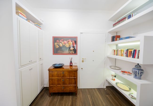 Apartment in Roma - Lovely Design Apartment with Balcony Apartment in Roma - Lovely Design Apartment with Balcony