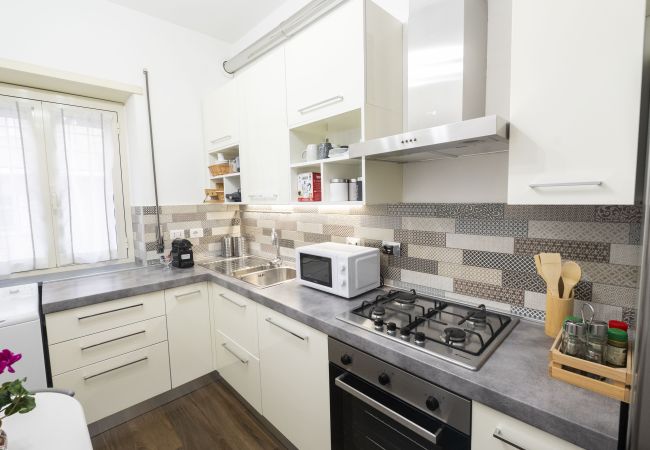 Apartment in Roma - Lovely Design Apartment with Balcony Apartment in Roma - Lovely Design Apartment with Balcony