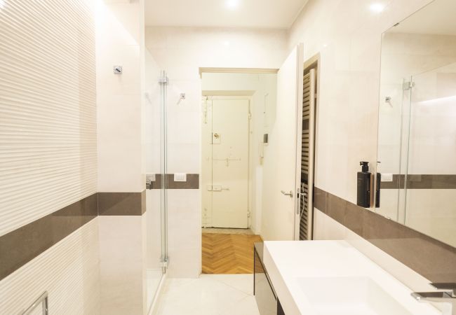 Apartment in Roma - Spanish Steps Romantic Nest with Balcony Apartment in Roma - Spanish Steps Romantic Nest with Balcony