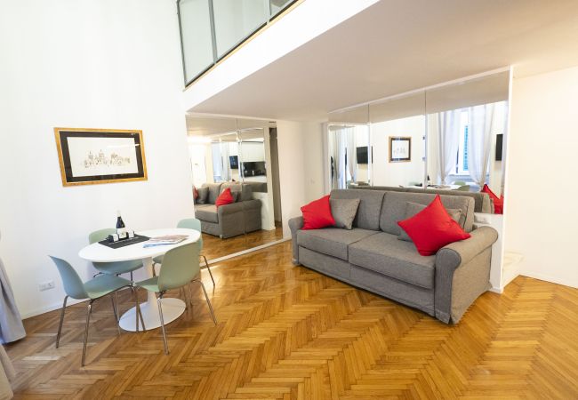 Apartment in Roma - Spanish Steps Romantic Nest with Balcony Apartment in Roma - Spanish Steps Romantic Nest with Balcony