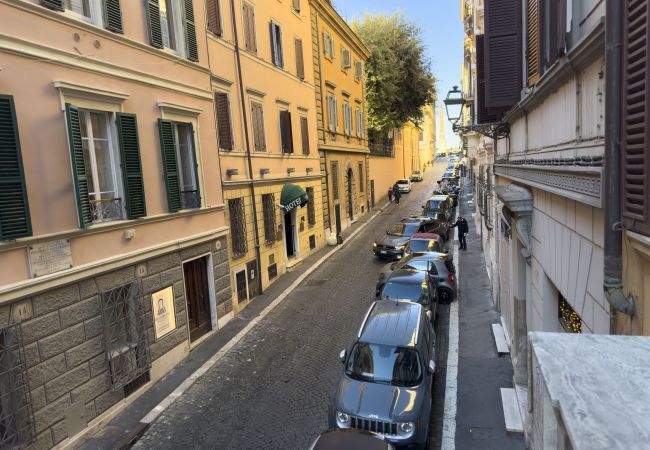 Apartment in Roma - Spanish Steps Romantic Nest with Balcony Apartment in Roma - Spanish Steps Romantic Nest with Balcony