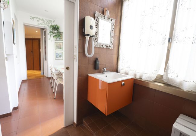 Apartment in Roma - Trastevere 2 BR Cozy Apartment Apartment in Roma - Trastevere 2 BR Cozy Apartment