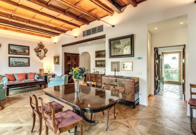 Apartment in Roma - Trastevere Outstanding  4 BR Terraced Apartment Apartment in Roma - Trastevere Outstanding  4 BR Terraced Apartment