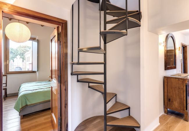Apartment in Roma - Trastevere Outstanding  4 BR Terraced Apartment Apartment in Roma - Trastevere Outstanding  4 BR Terraced Apartment