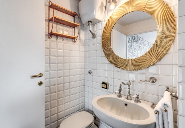 Apartment in Roma - Trastevere Outstanding  4 BR Terraced Apartment Apartment in Roma - Trastevere Outstanding  4 BR Terraced Apartment