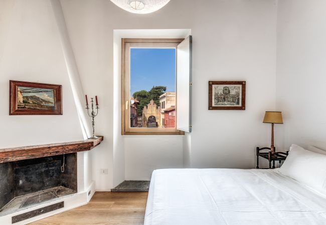 Apartment in Rome - Trastevere Outstanding  4 BR Terraced Apartment