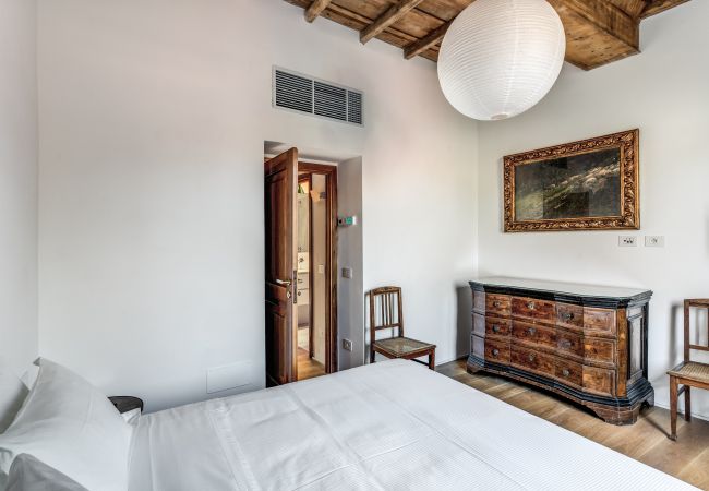 Apartment in Roma - Trastevere Outstanding  4 BR Terraced Apartment Apartment in Roma - Trastevere Outstanding  4 BR Terraced Apartment