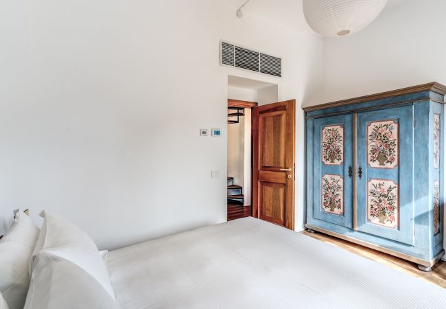 Apartment in Roma - Trastevere Outstanding  4 BR Terraced Apartment Apartment in Roma - Trastevere Outstanding  4 BR Terraced Apartment