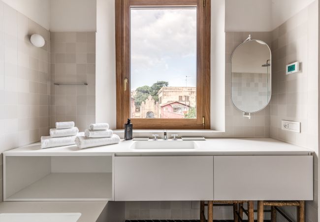 Apartment in Roma - Trastevere Outstanding  4 BR Terraced Apartment Apartment in Roma - Trastevere Outstanding  4 BR Terraced Apartment