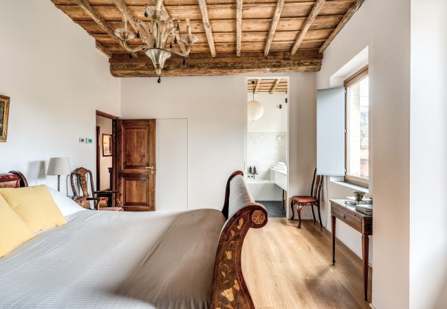 Apartment in Roma - Trastevere Outstanding  4 BR Terraced Apartment Apartment in Roma - Trastevere Outstanding  4 BR Terraced Apartment
