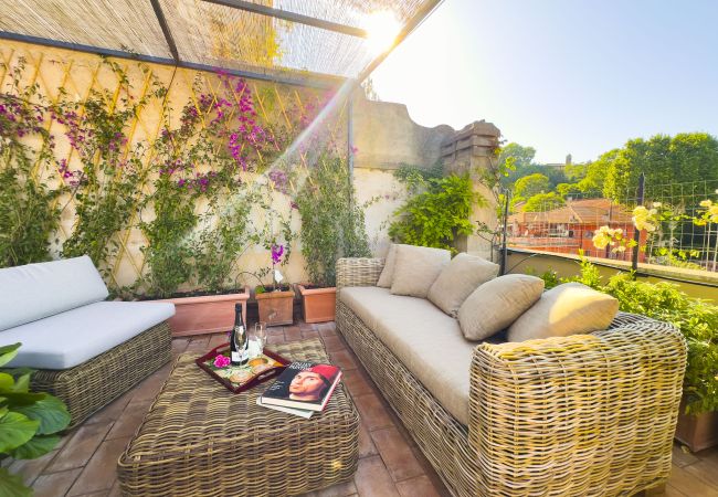 Apartment in Roma - Trastevere Outstanding  4 BR Terraced Apartment Apartment in Roma - Trastevere Outstanding  4 BR Terraced Apartment