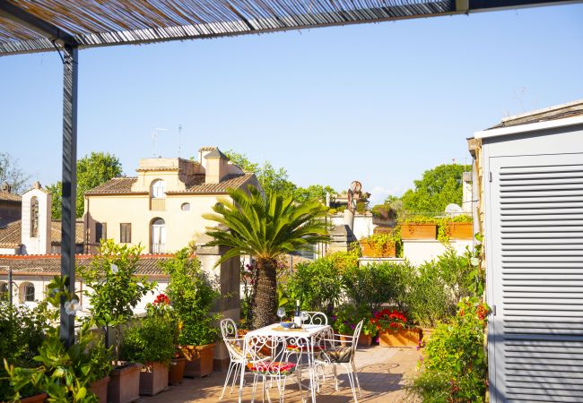 Apartment in Roma - Trastevere Outstanding  4 BR Terraced Apartment Apartment in Roma - Trastevere Outstanding  4 BR Terraced Apartment