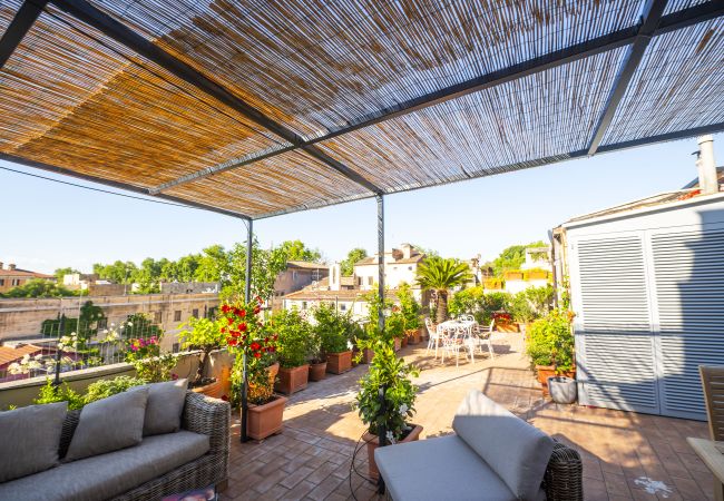 Apartment in Roma - Trastevere Outstanding  4 BR Terraced Apartment Apartment in Roma - Trastevere Outstanding  4 BR Terraced Apartment
