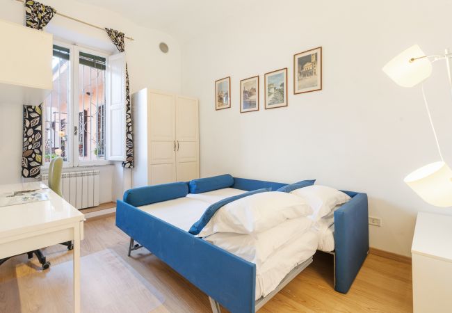 Apartment in Roma - Termini Station Lightsome 3BR Apartment Apartment in Roma - Termini Station Lightsome 3BR Apartment