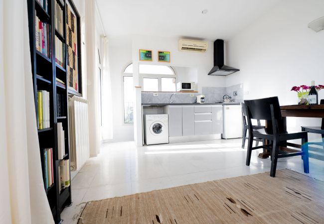 Apartment in Roma - St. John Basilica Lovely Tower Apartment Apartment in Roma - St. John Basilica Lovely Tower Apartment