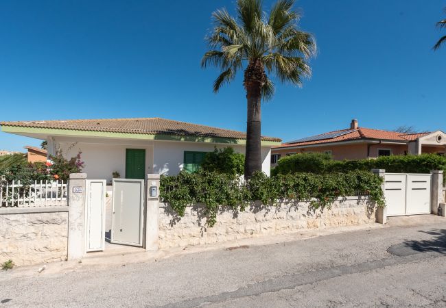 Chalet in Modica - Lovely Family Villa in Modica Chalet in Modica - Lovely Family Villa in Modica