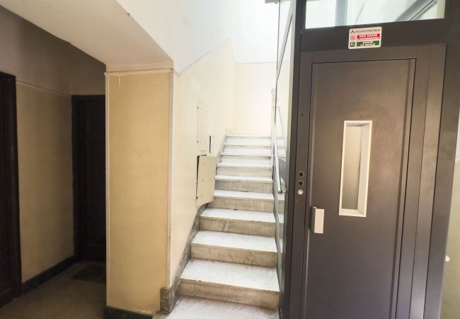 Apartment in Roma - Bright and Lovely Apartment in San Lorenzo Apartment in Roma - Bright and Lovely Apartment in San Lorenzo