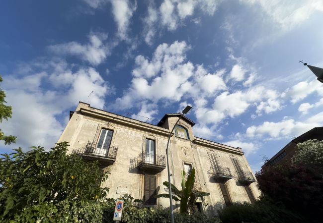 Apartment in Roma - Unique Garden Apartment near Caracalla Baths Apartment in Roma - Unique Garden Apartment near Caracalla Baths