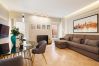 Apartment in Roma - Air-Conditioned Modern Gem near Spanish Steps
