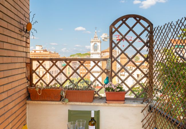 Apartment in Roma - Luminous Family Apt with Balcony by St Peter's Apartment in Roma - Luminous Family Apt with Balcony by St Peter's