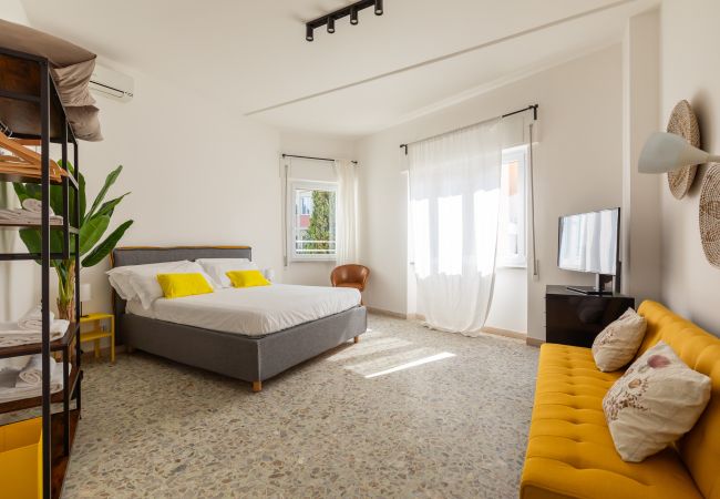Apartment in Roma - Luminous Family Apt with Balcony by St Peter's Apartment in Roma - Luminous Family Apt with Balcony by St Peter's