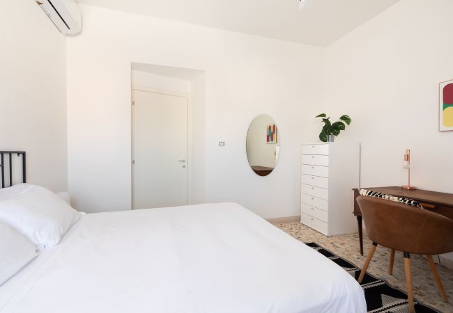 Apartment in Roma - Luminous Family Apt with Balcony by St Peter's Apartment in Roma - Luminous Family Apt with Balcony by St Peter's