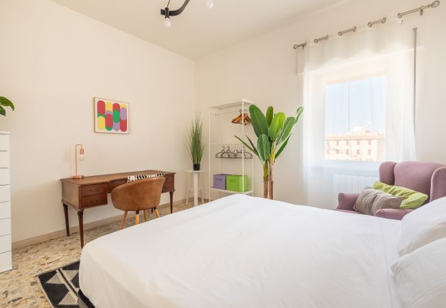 Apartment in Roma - Luminous Family Apt with Balcony by St Peter's Apartment in Roma - Luminous Family Apt with Balcony by St Peter's