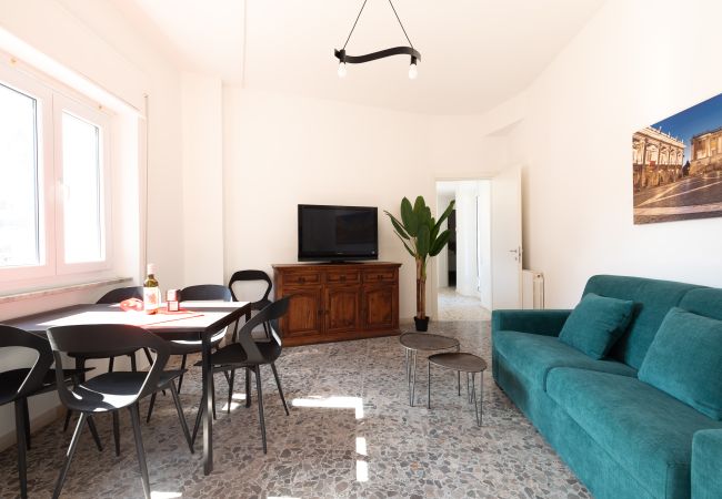 Apartment in Roma - Luminous Family Apt with Balcony by St Peter's Apartment in Roma - Luminous Family Apt with Balcony by St Peter's