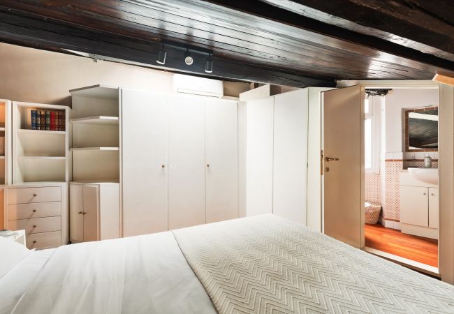 Apartment in Roma - Trastevere Lovely Apartment Apartment in Roma - Trastevere Lovely Apartment