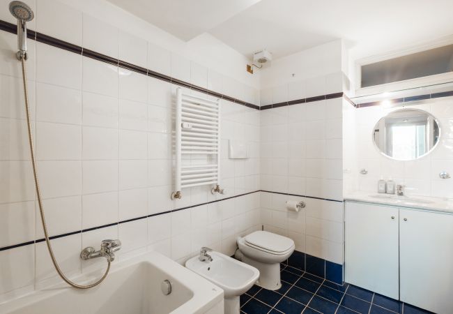 Apartment in Roma - Esquilino Lightsome Apartment Apartment in Roma - Esquilino Lightsome Apartment