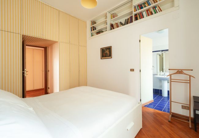 Apartment in Roma - Esquilino Lightsome Apartment Apartment in Roma - Esquilino Lightsome Apartment