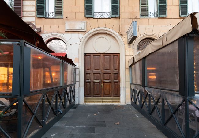 Apartment in Roma - Esquilino Lightsome Apartment Apartment in Roma - Esquilino Lightsome Apartment