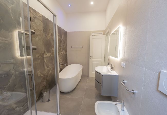 Apartment in Roma - Splendor Eternal 3 BR Apartment in the City Center Apartment in Roma - Splendor Eternal 3 BR Apartment in the City Center