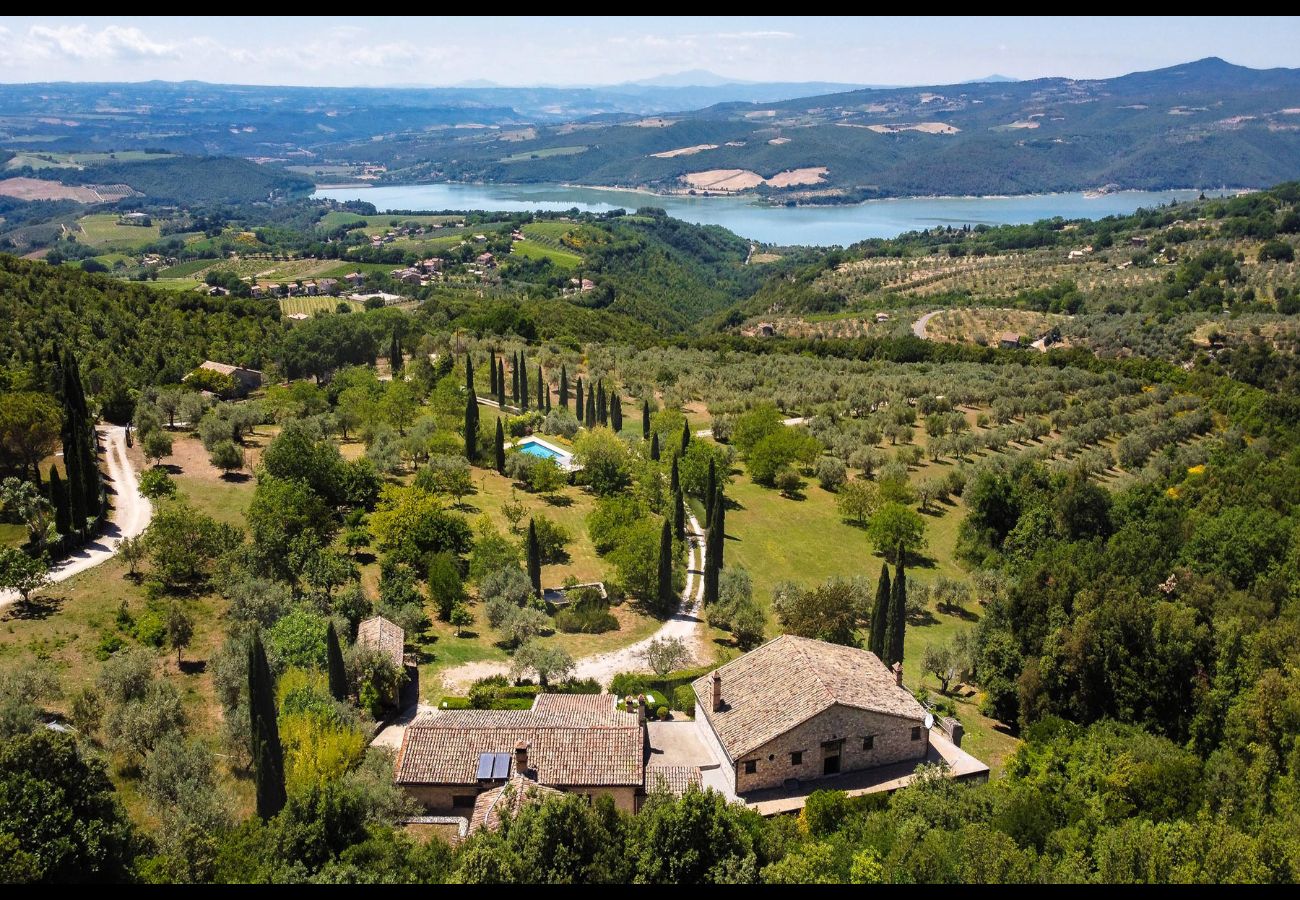 Villa in Civitella Del Lago - Countryside Pool Villa in Umbria