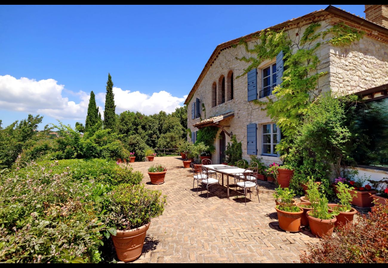 Villa in Civitella Del Lago - Countryside Pool Villa in Umbria