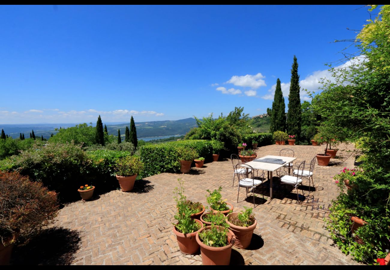 Villa in Civitella Del Lago - Countryside Pool Villa in Umbria