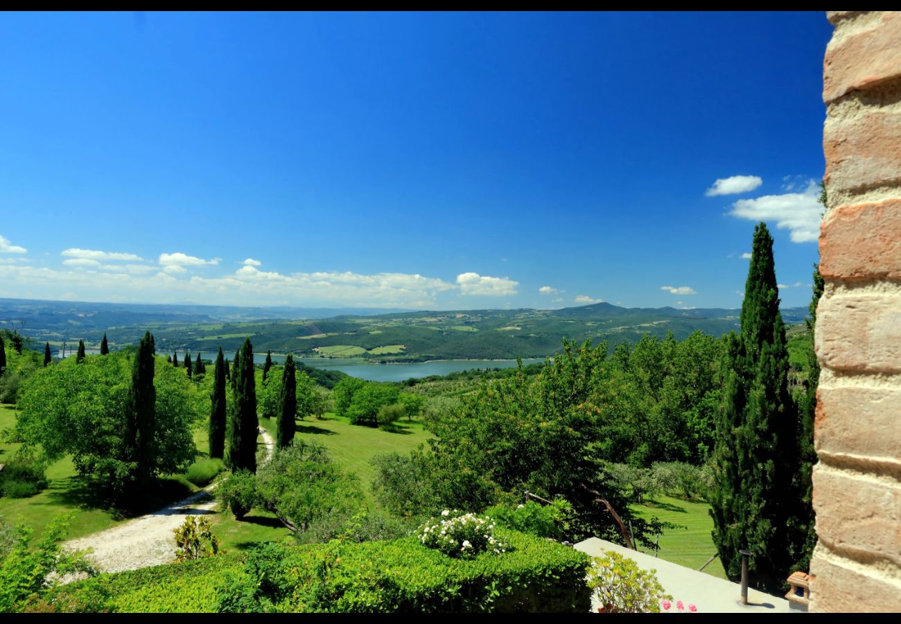 Villa in Civitella Del Lago - Countryside Pool Villa in Umbria