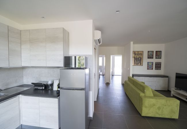 Apartment in Roma - Modern Family 2 BR Apartment in Residential Area Apartment in Roma - Modern Family 2 BR Apartment in Residential Area