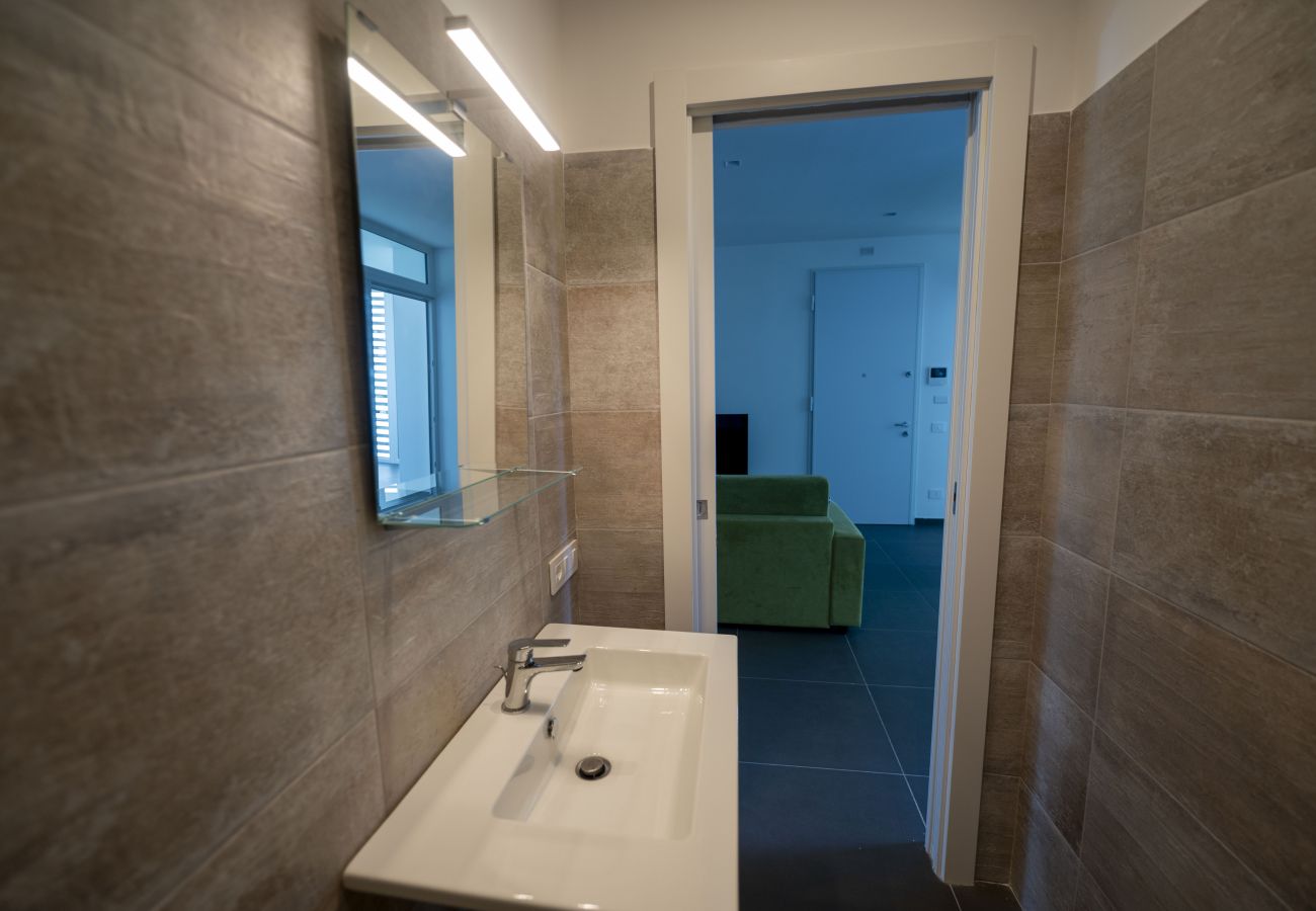 Apartment in Rome - Modern Family 2 BR Apartment in Residential Area