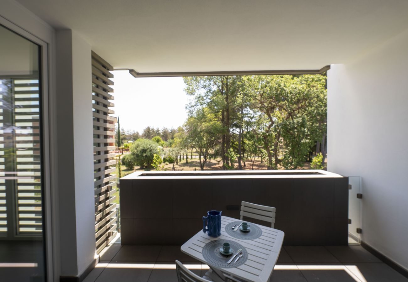 Apartment in Rome - Modern Family 2 BR Apartment in Residential Area